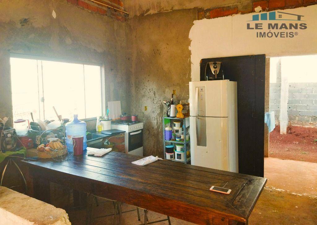 Chácara à venda com 2 quartos, 160m² - Foto 18