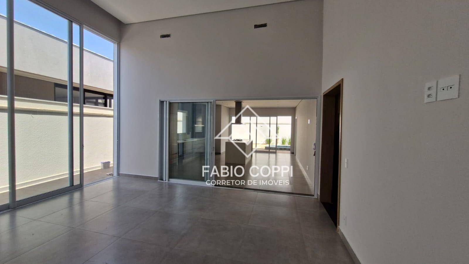 Casa de Condomínio à venda com 3 quartos, 201m² - Foto 2