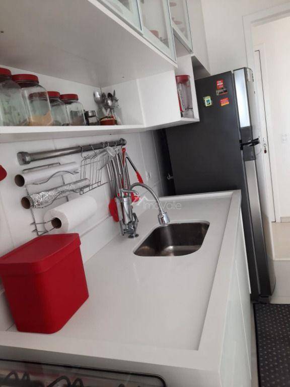 Apartamento à venda com 2 quartos, 62m² - Foto 12