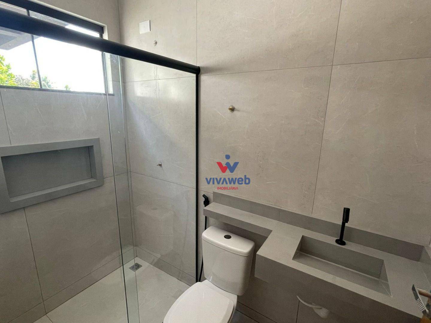 Casa à venda com 3 quartos, 99m² - Foto 4