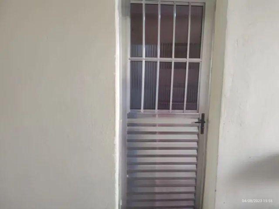 Casa à venda com 3 quartos, 300m² - Foto 3