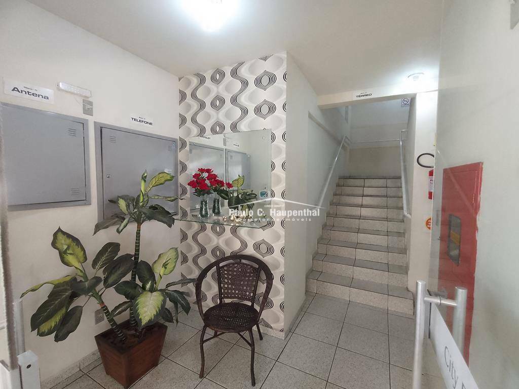 Apartamento à venda com 2 quartos, 48m² - Foto 9