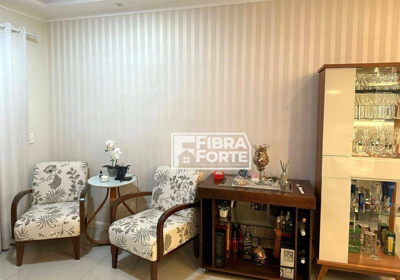 Apartamento à venda com 3 quartos, 92m² - Foto 4