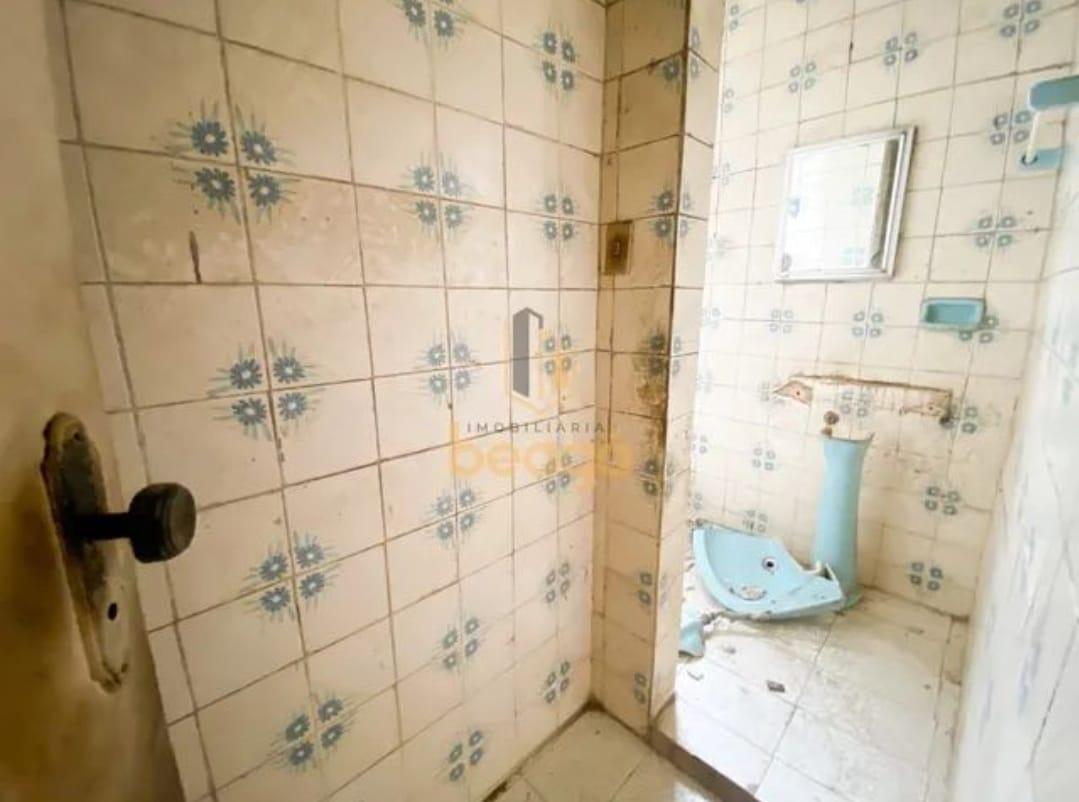 Casa à venda com 3 quartos, 200m² - Foto 3