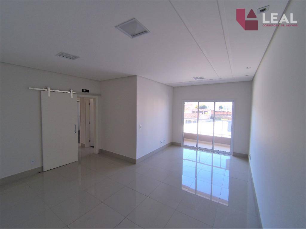 Apartamento à venda com 3 quartos, 120m² - Foto 2