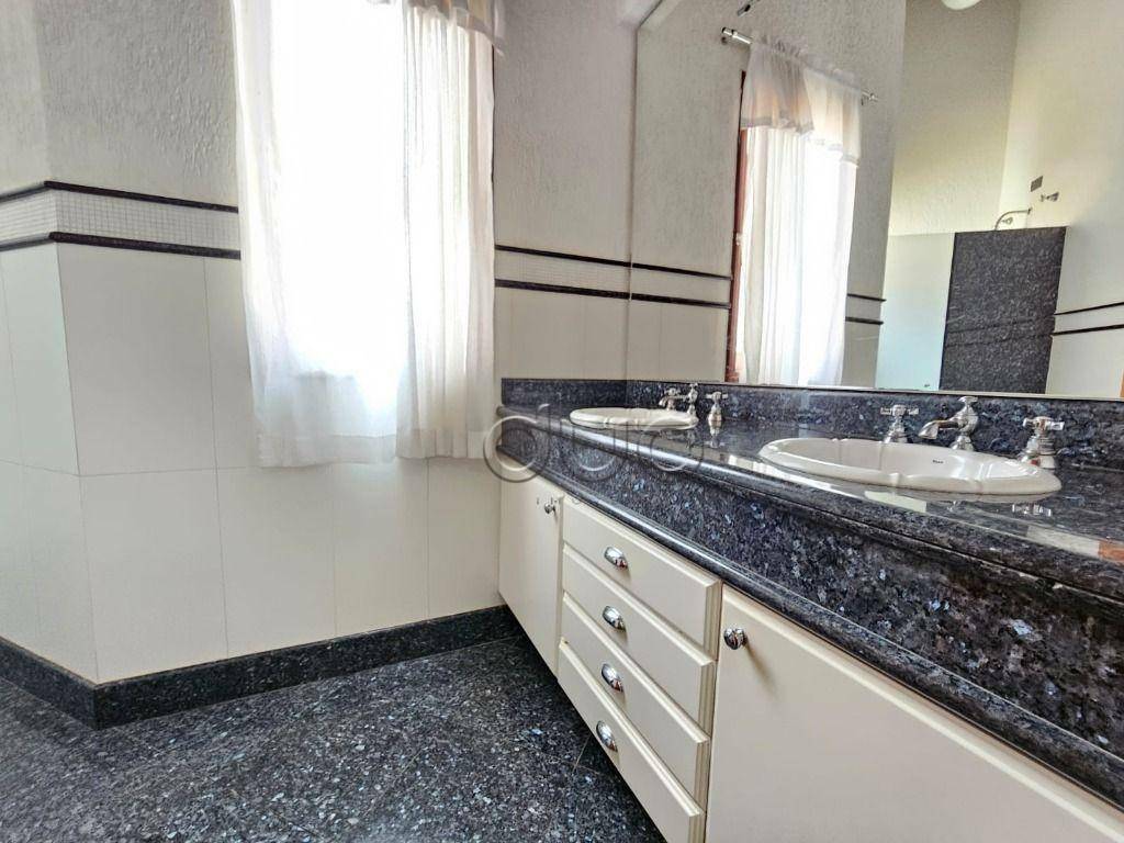 Casa de Condomínio para alugar com 3 quartos, 225m² - Foto 41