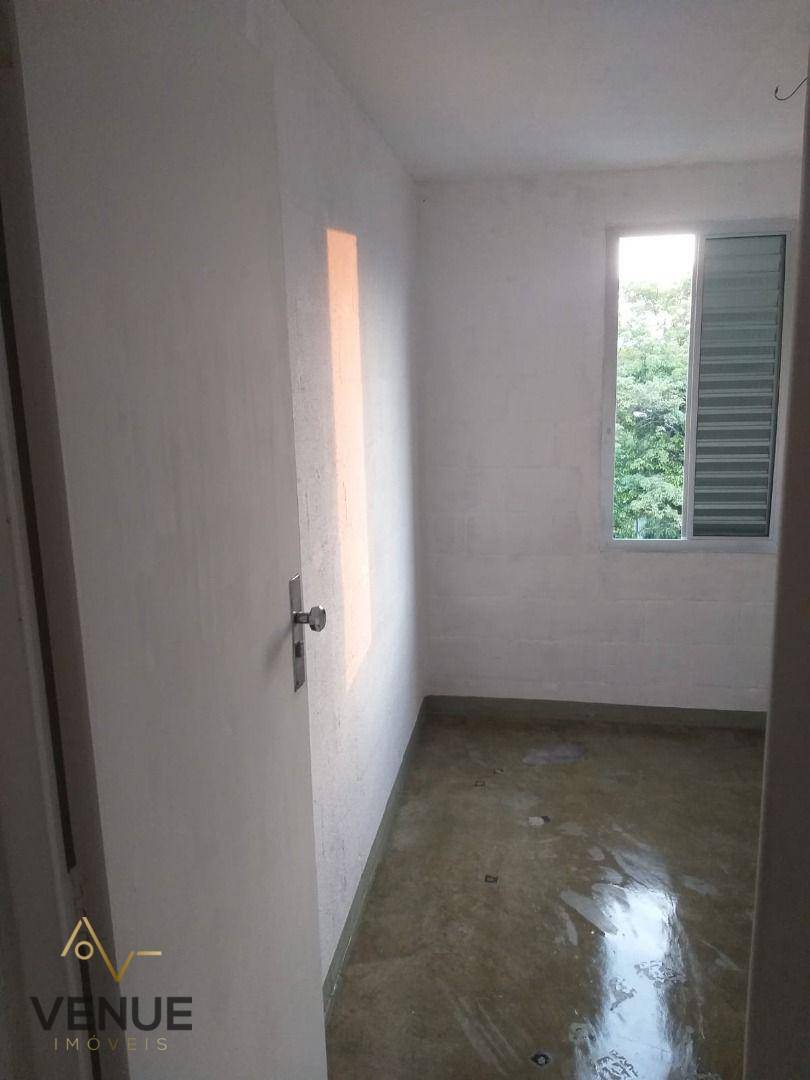 Apartamento à venda com 2 quartos, 56m² - Foto 11