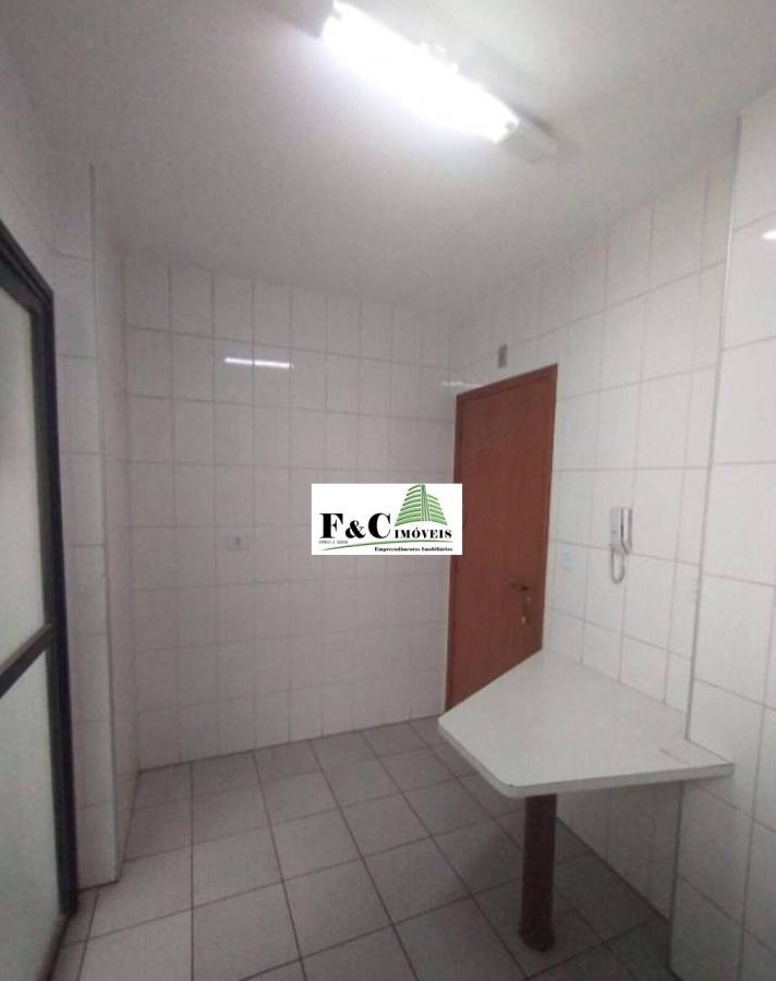 Apartamento à venda com 3 quartos, 86m² - Foto 18