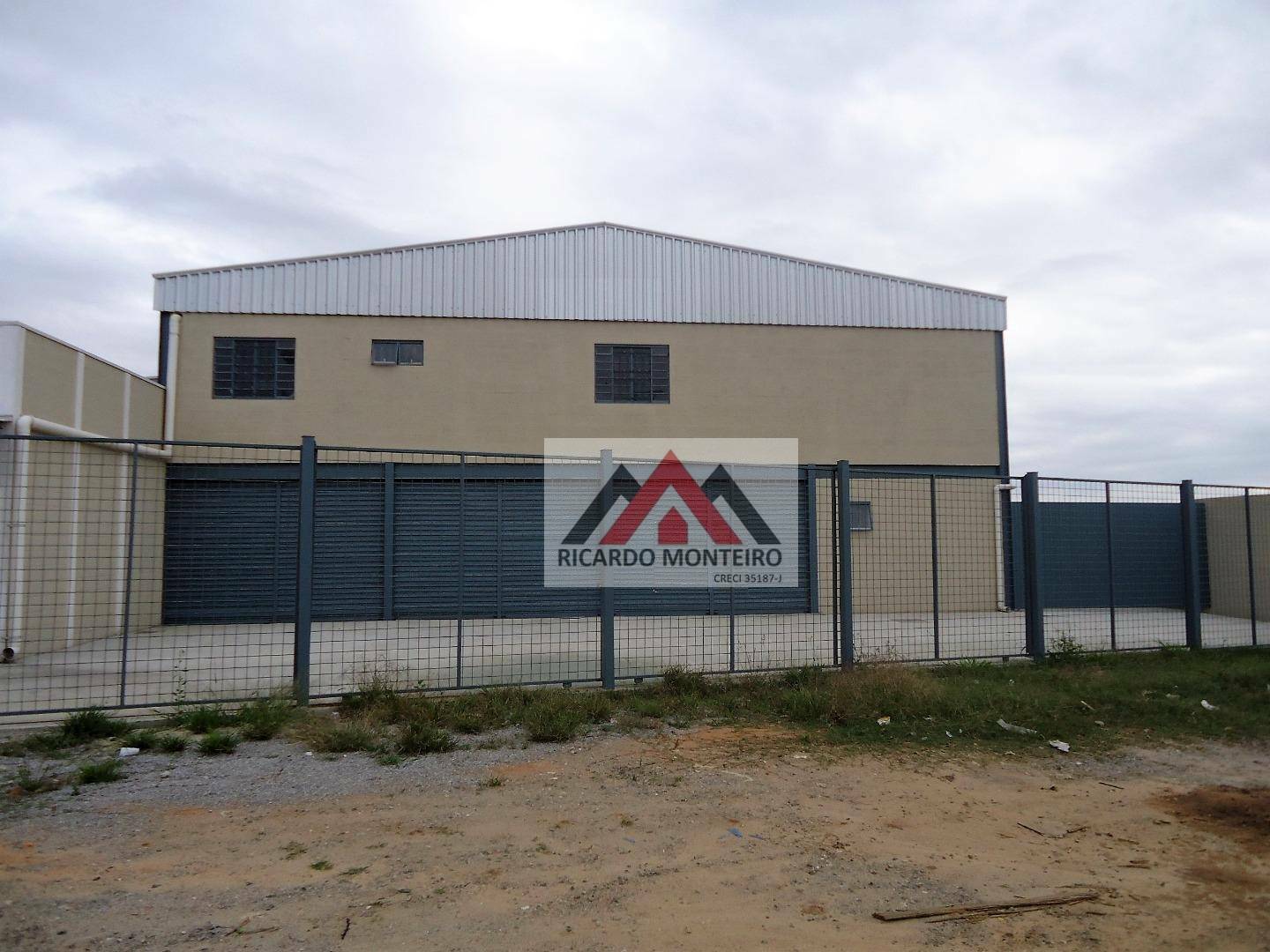 Depósito-Galpão-Armazém à venda e aluguel, 687m² - Foto 24