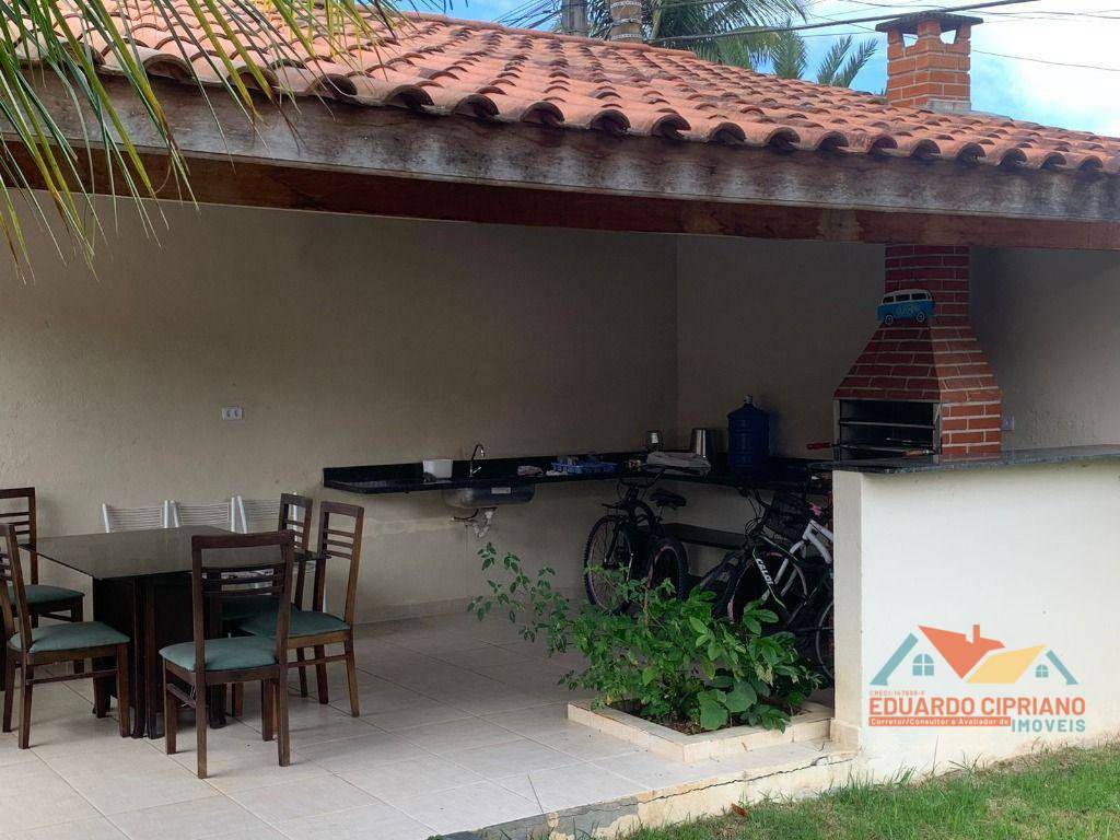 Casa à venda com 5 quartos, 221m² - Foto 11