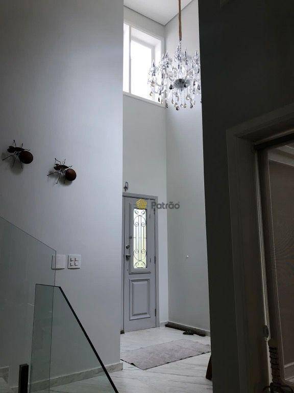 Casa de Condomínio à venda com 4 quartos, 529m² - Foto 3