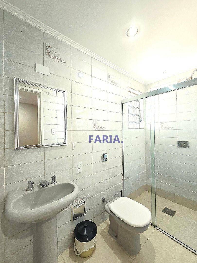 Apartamento à venda com 5 quartos, 211m² - Foto 18