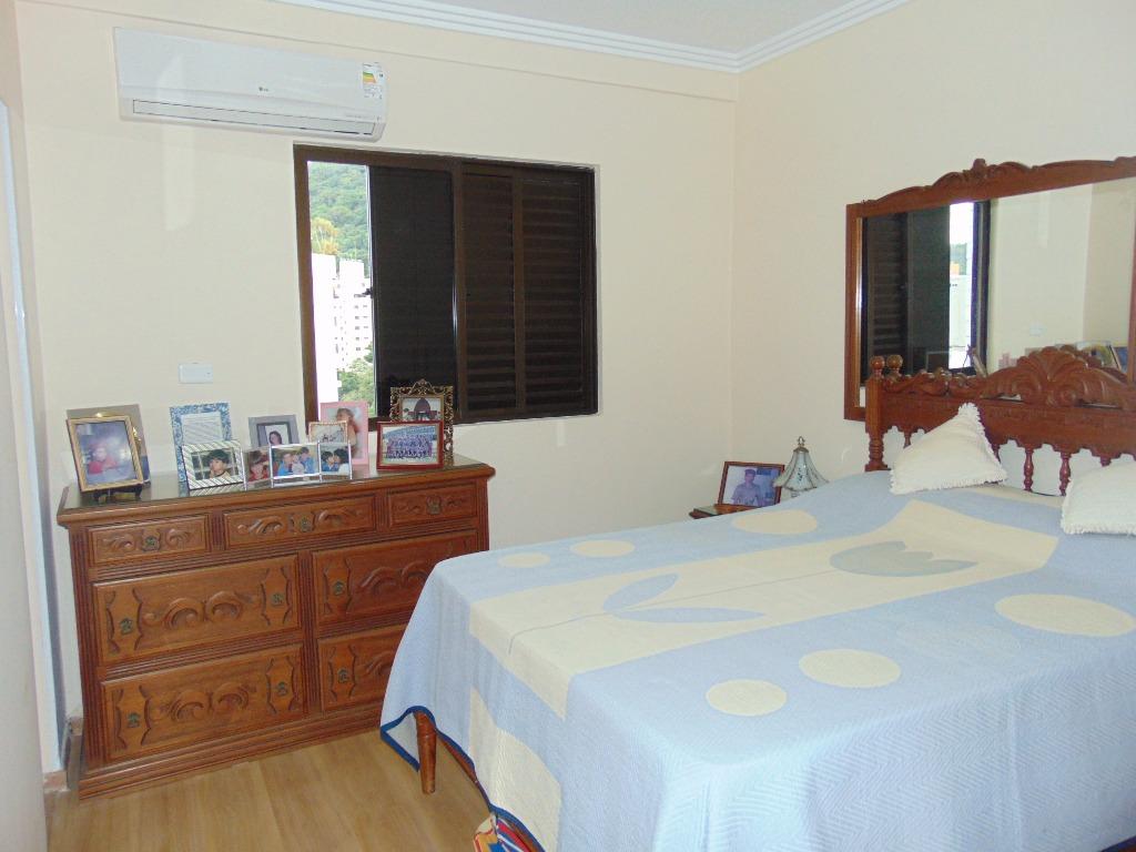 Apartamento à venda com 3 quartos, 133m² - Foto 11