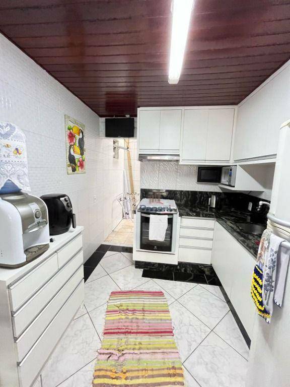 Casa à venda com 2 quartos, 144m² - Foto 9