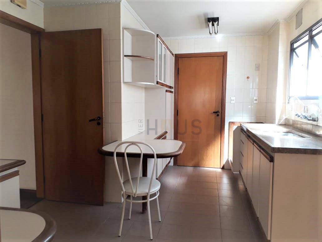 Apartamento à venda com 4 quartos, 160m² - Foto 6