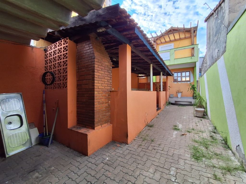 Casa à venda com 2 quartos, 67m² - Foto 5