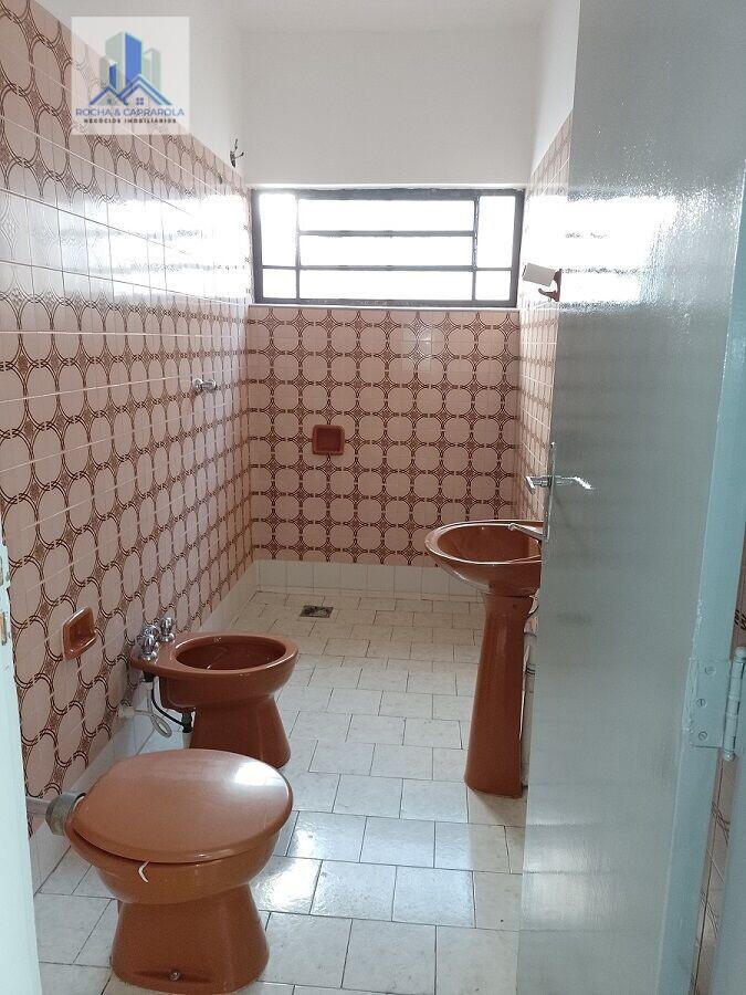 Casa para alugar com 3 quartos, 250m² - Foto 6