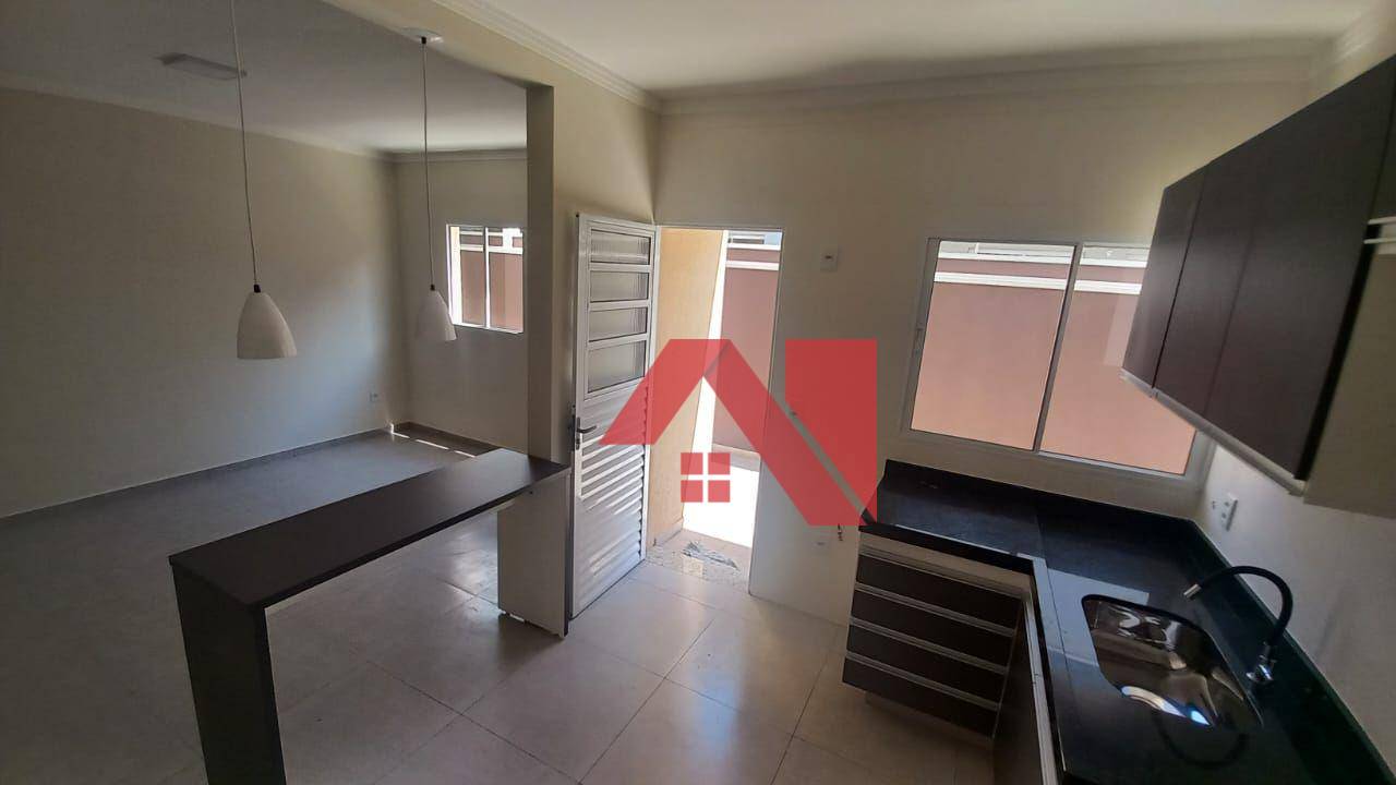 Casa à venda com 3 quartos, 109m² - Foto 14