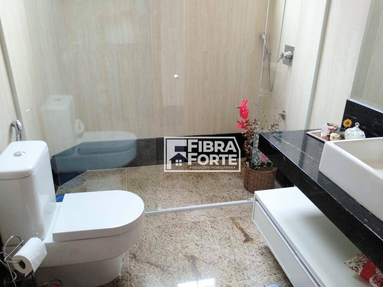 Casa de Condomínio para alugar com 5 quartos, 650m² - Foto 18