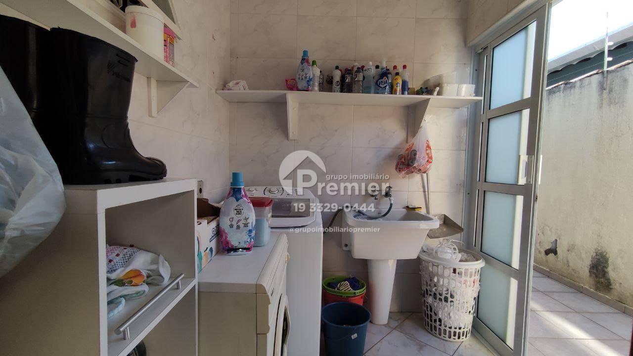 Casa à venda com 3 quartos, 214m² - Foto 13
