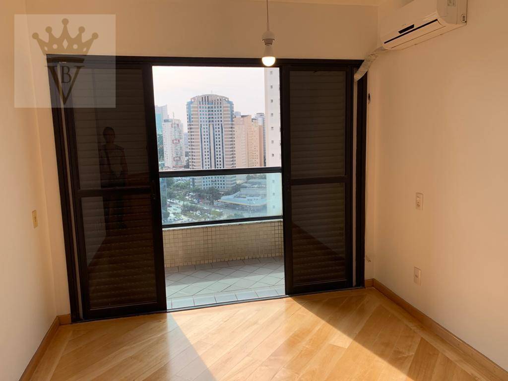 Apartamento para alugar com 3 quartos, 126m² - Foto 9