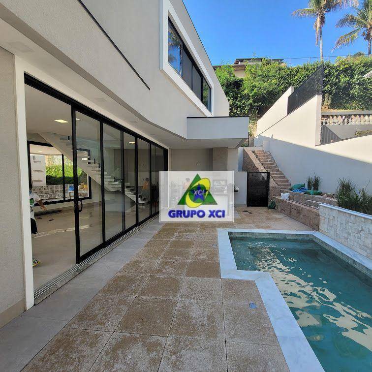 Casa de Condomínio à venda com 4 quartos, 288m² - Foto 1