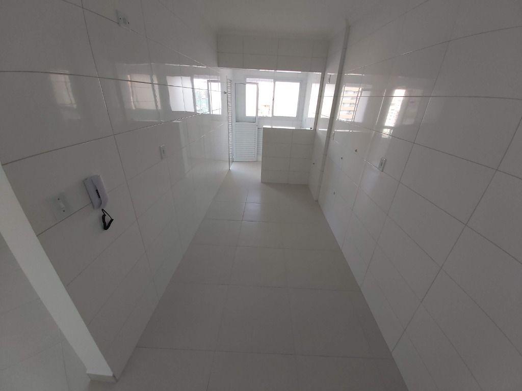 Apartamento à venda com 3 quartos, 121m² - Foto 11