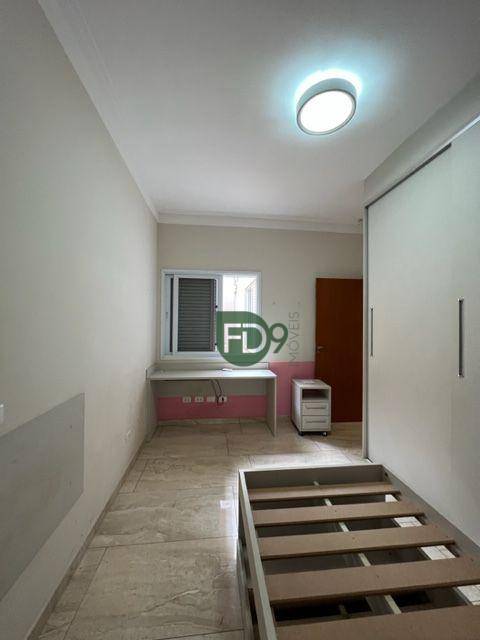 Casa à venda com 3 quartos, 220m² - Foto 30