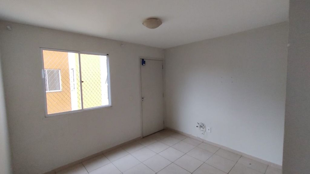 Apartamento à venda com 2 quartos, 45m² - Foto 2