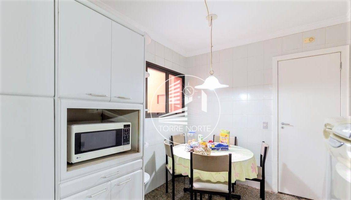 Apartamento à venda com 4 quartos, 236m² - Foto 12