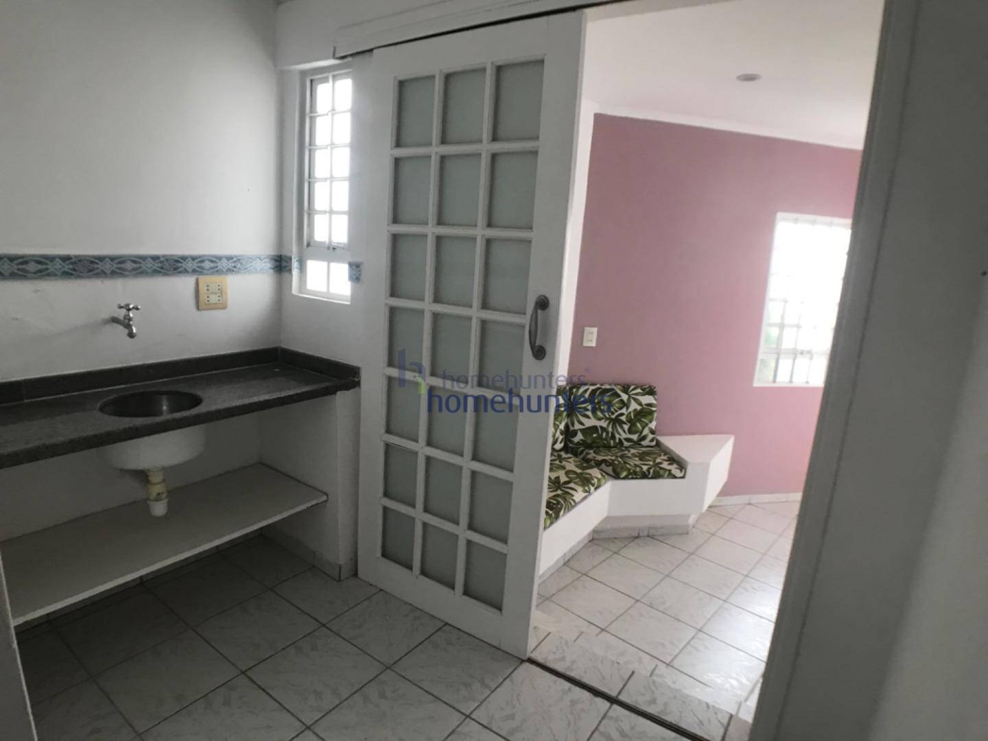 Casa à venda e aluguel com 6 quartos, 150m² - Foto 16