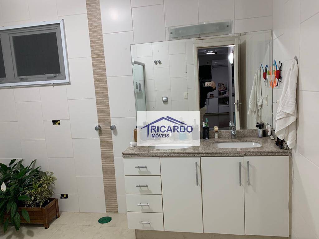 Sobrado à venda com 4 quartos, 380m² - Foto 15