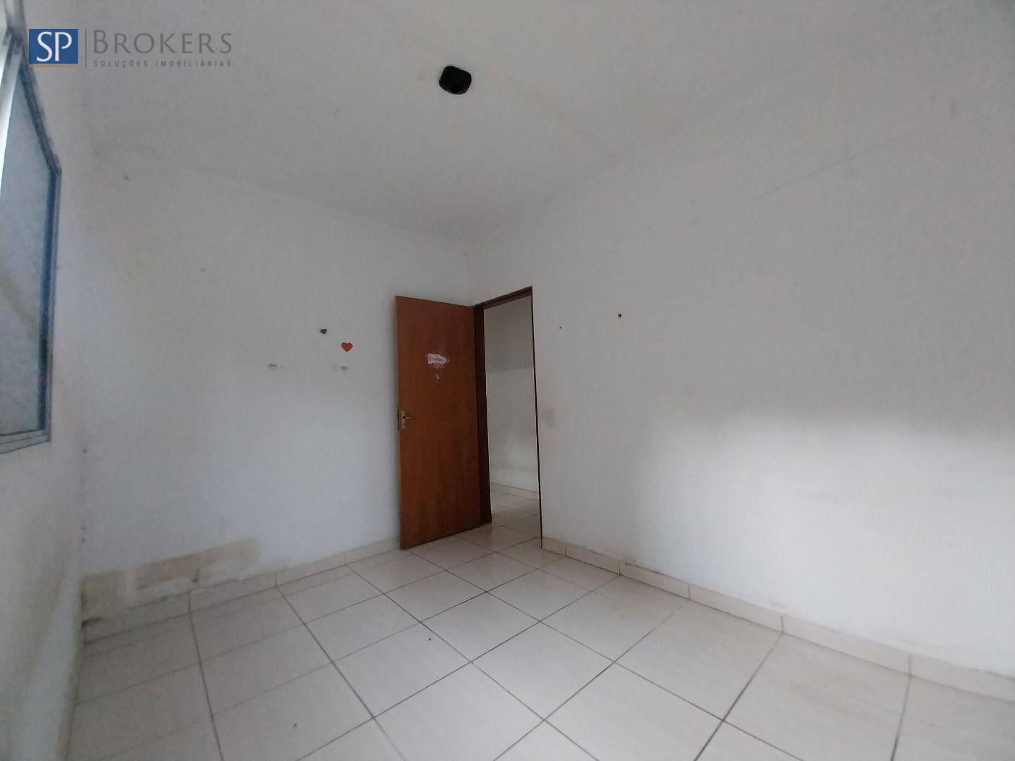 Casa à venda com 2 quartos, 68m² - Foto 5