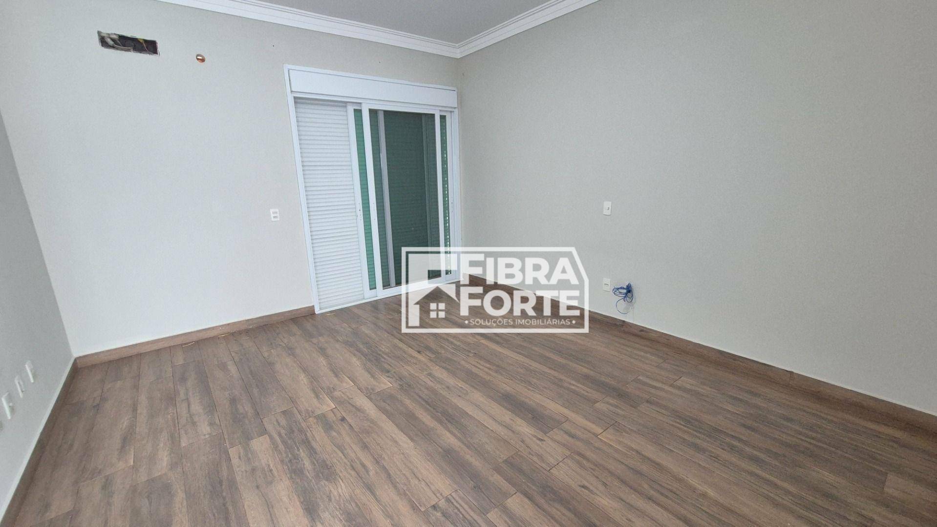 Casa de Condomínio para alugar com 4 quartos, 640m² - Foto 12