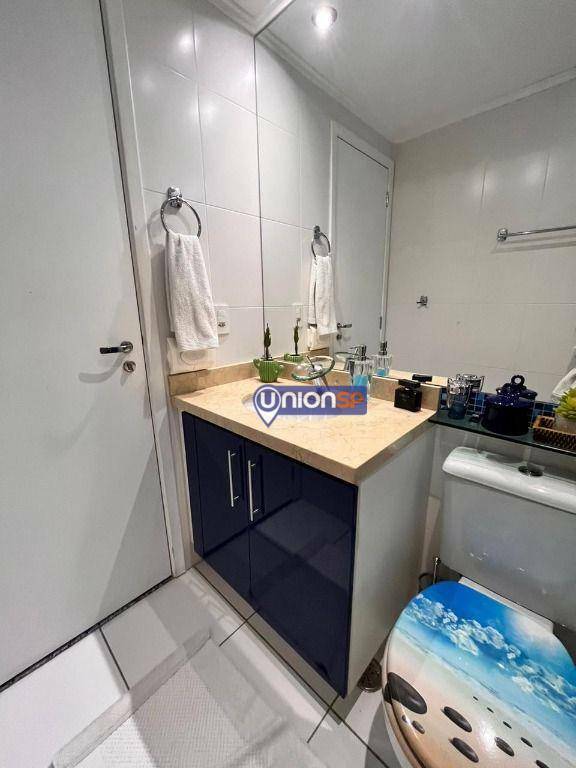 Apartamento à venda com 2 quartos, 67m² - Foto 12