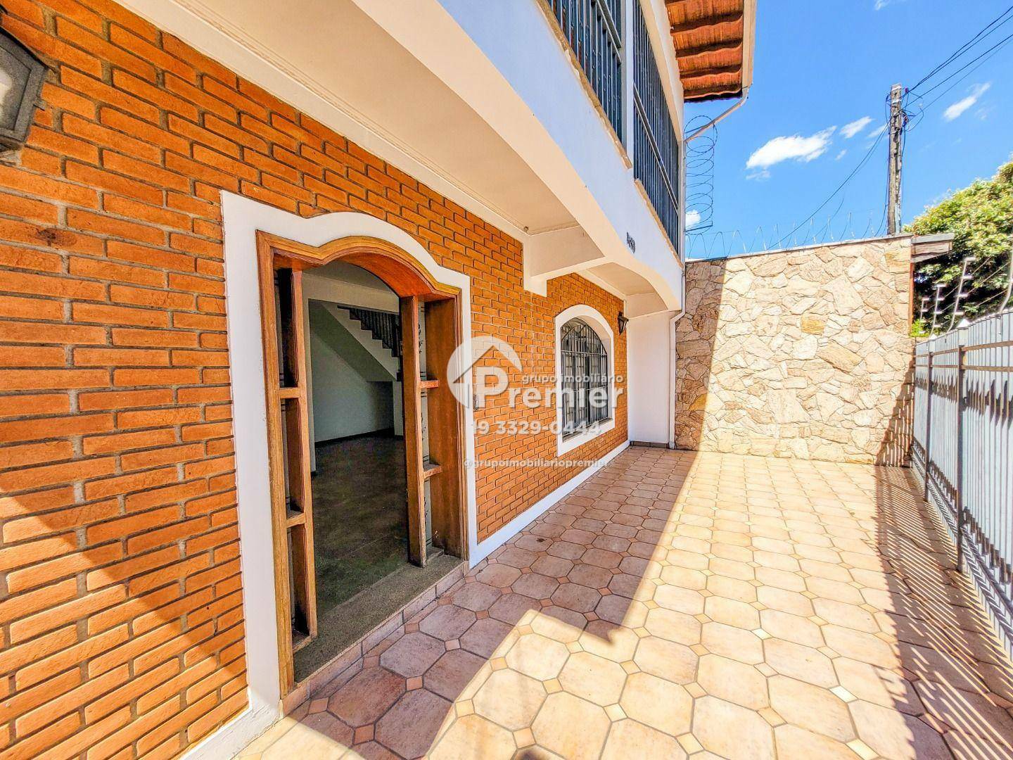 Casa para alugar com 3 quartos, 277m² - Foto 2