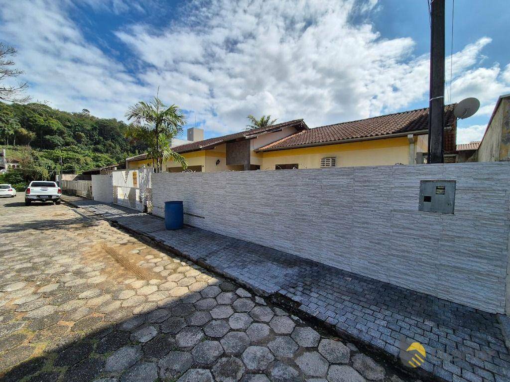 Casa à venda com 3 quartos, 350m² - Foto 13