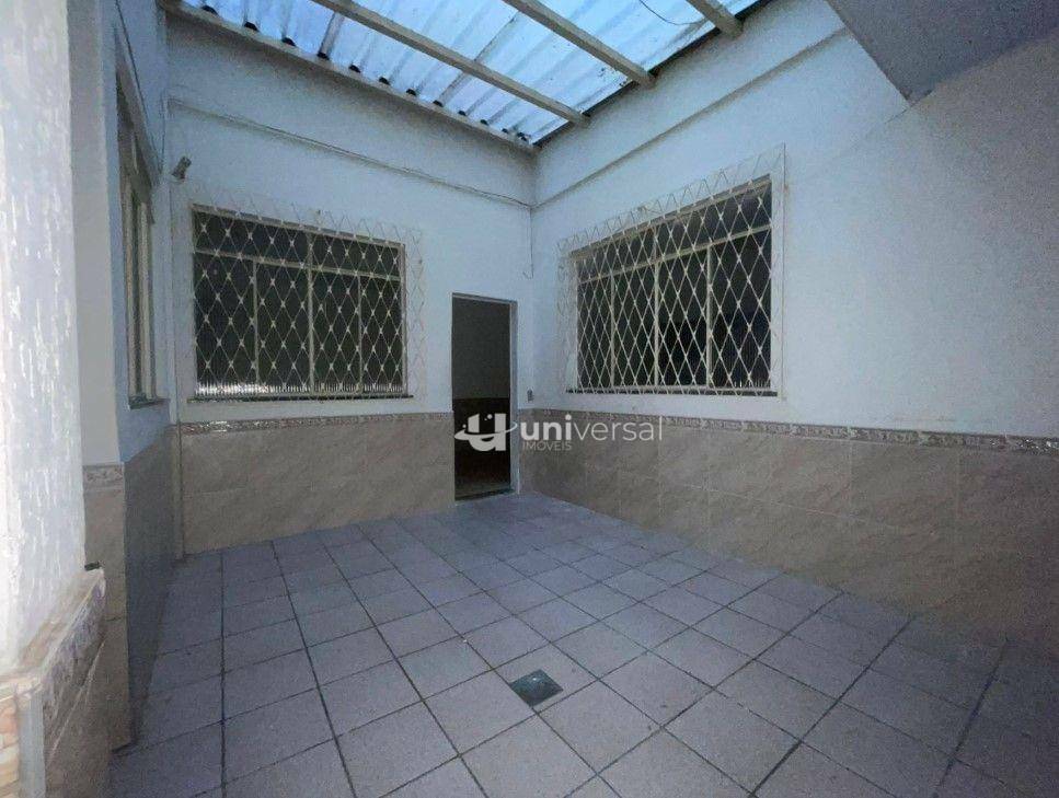 Apartamento para alugar com 3 quartos, 130m² - Foto 16