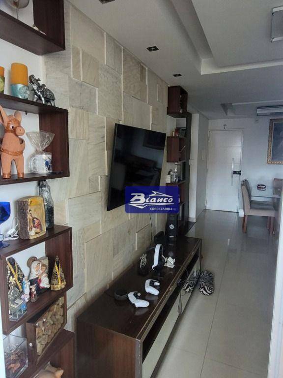 Apartamento à venda com 3 quartos, 83m² - Foto 4