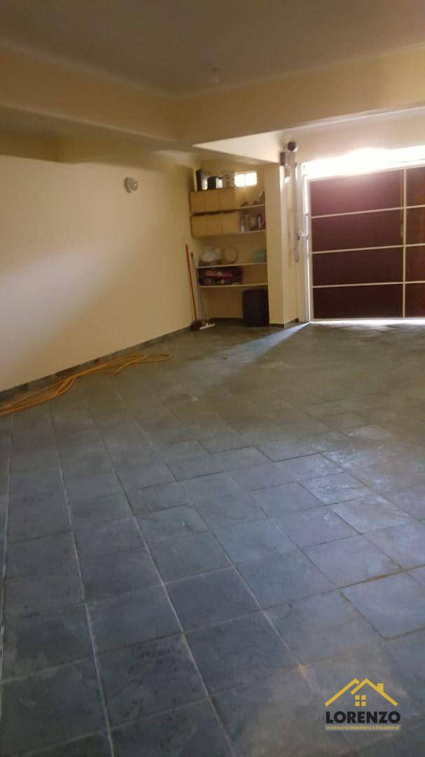 Sobrado à venda com 3 quartos, 202m² - Foto 13