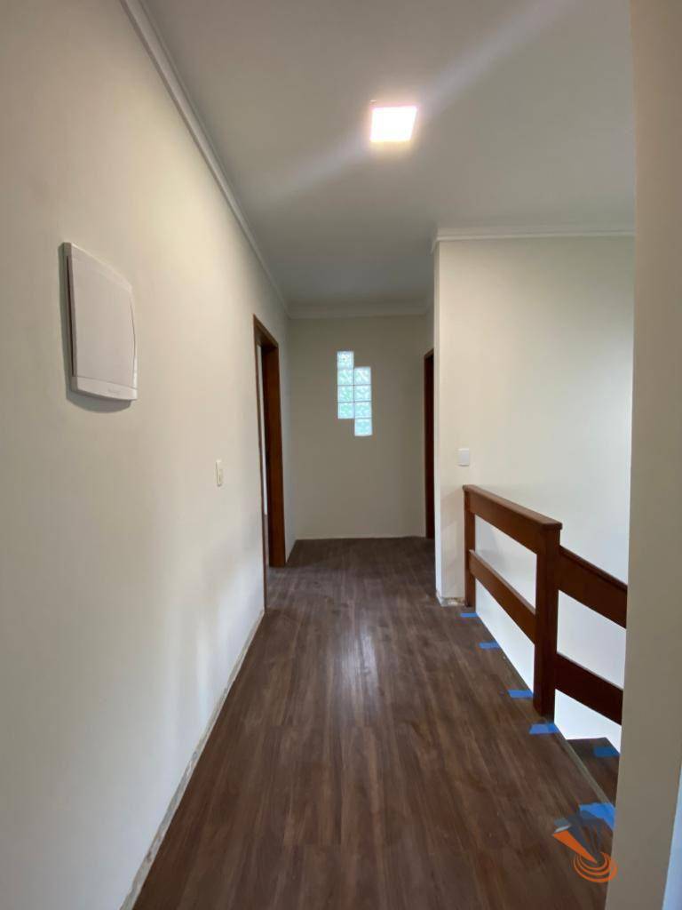 Casa à venda com 3 quartos, 260m² - Foto 12