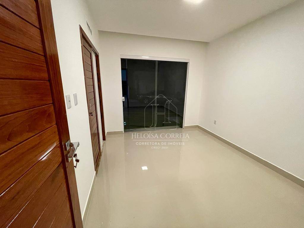 Casa à venda com 3 quartos, 162m² - Foto 2