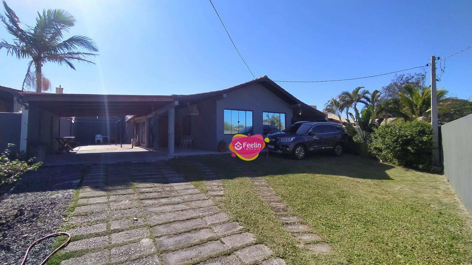 Casa para alugar com 3 quartos, 200m² - Foto 1