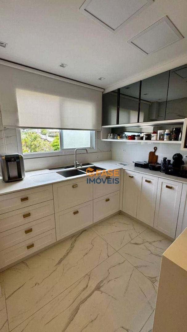 Apartamento à venda com 3 quartos, 144m² - Foto 15