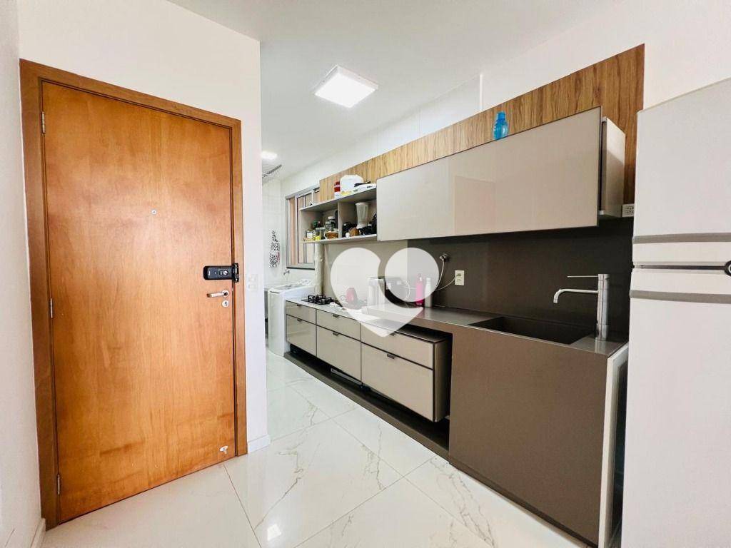 Apartamento à venda com 2 quartos, 63m² - Foto 10