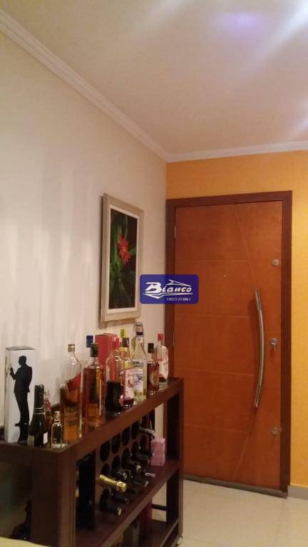 Apartamento à venda com 2 quartos, 71m² - Foto 4