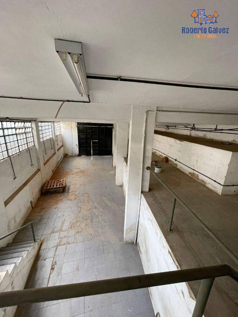 Depósito-Galpão-Armazém à venda e aluguel, 915m² - Foto 24