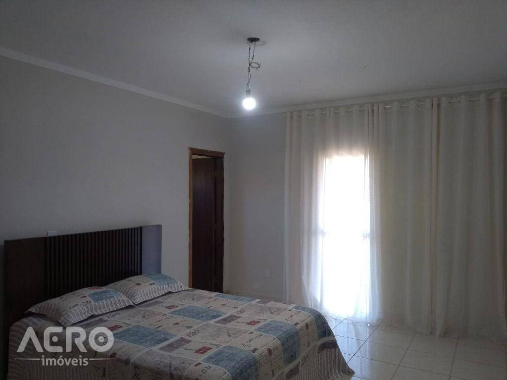 Chácara à venda com 8 quartos, 1000m² - Foto 5