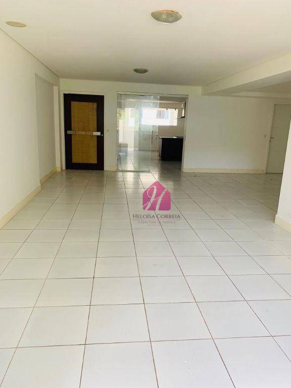 Apartamento à venda com 3 quartos, 200m² - Foto 6