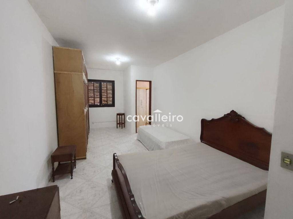 Casa à venda com 6 quartos, 331m² - Foto 22